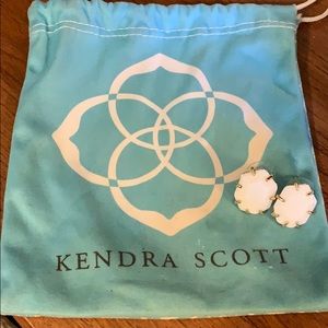 Kendra Scott Morgan white and gold studs